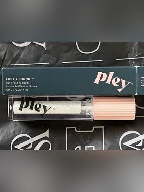 3/$30 ⭐️ PLEY Lust + Found Lip Gloss BILLIE Lacquer in Shimmery White New in Box